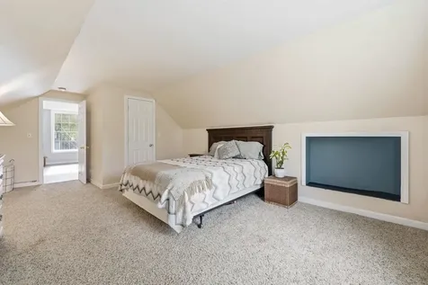 49 Millville Circle Salem NH 03079