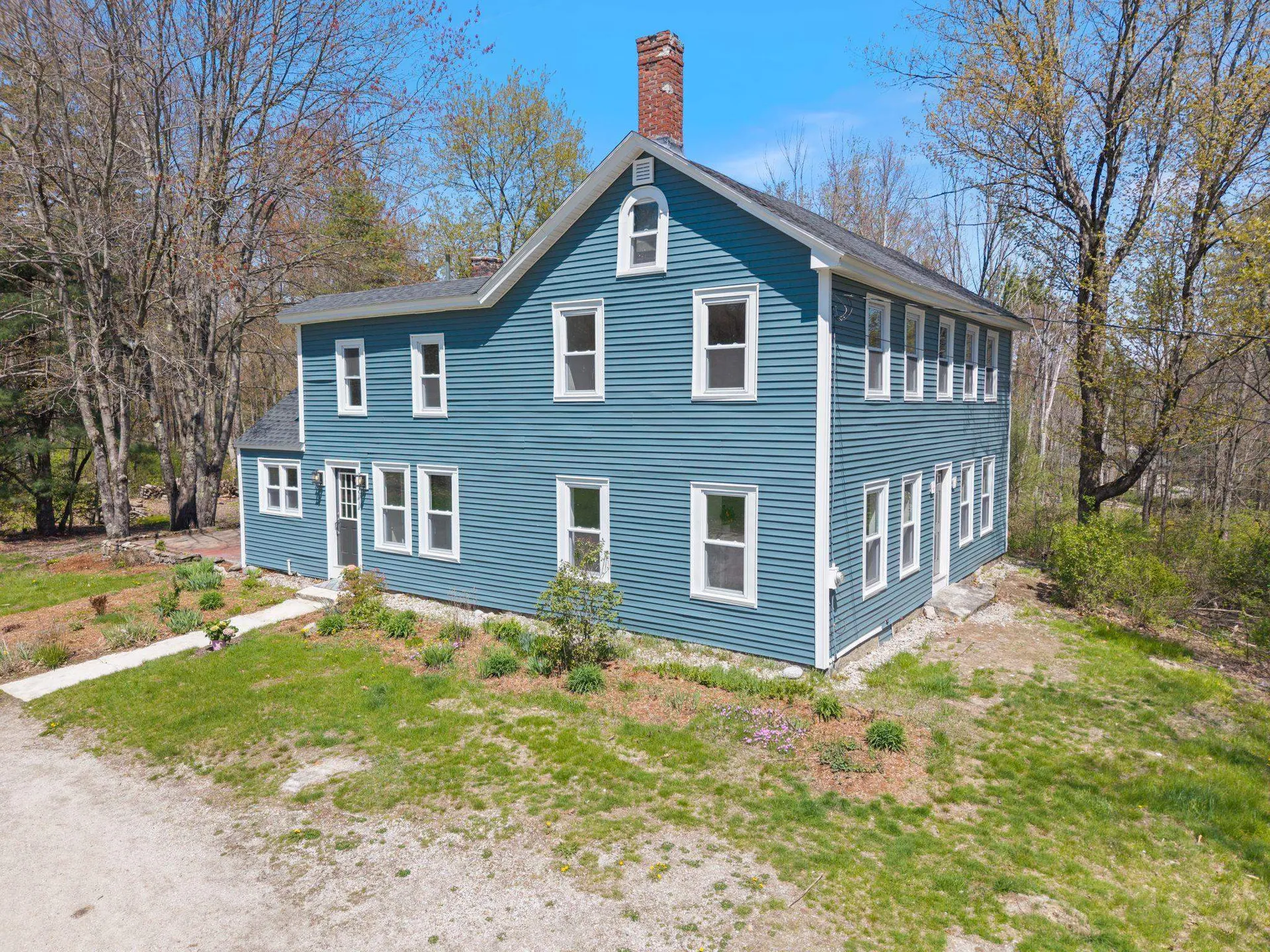 102 Mountain Road Goffstown NH 03045