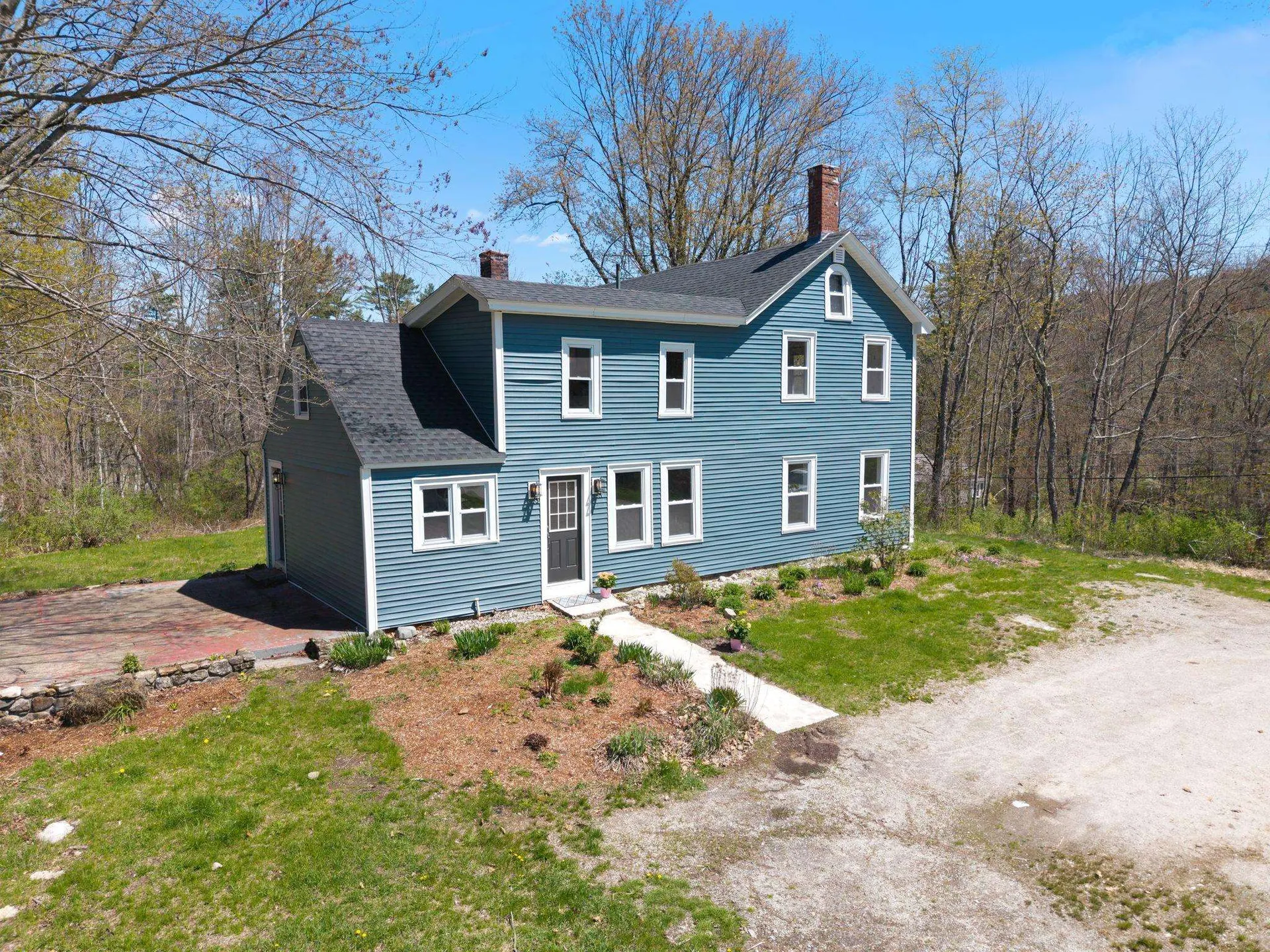 102 Mountain Road Goffstown NH 03045