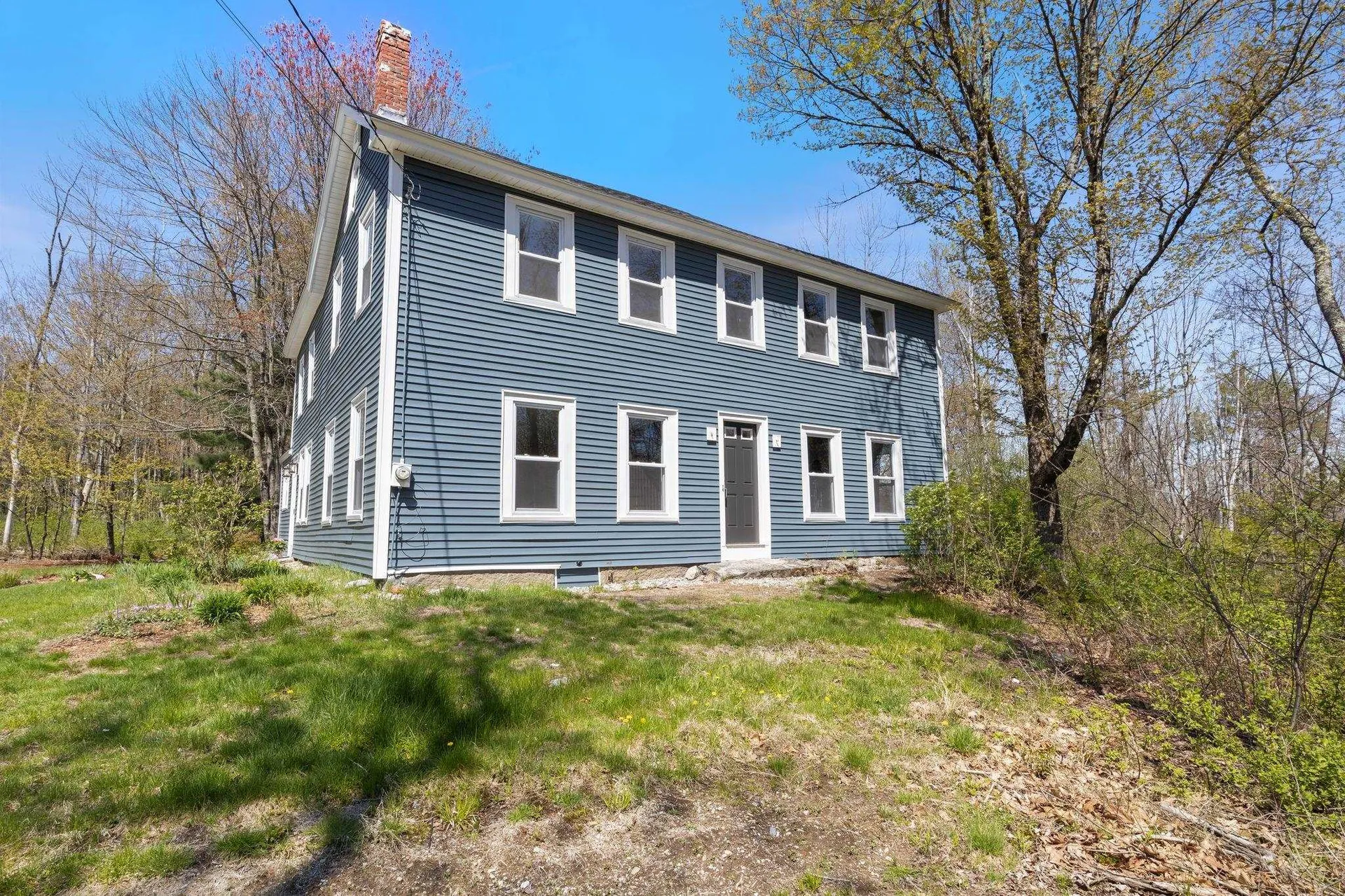 102 Mountain Road Goffstown NH 03045
