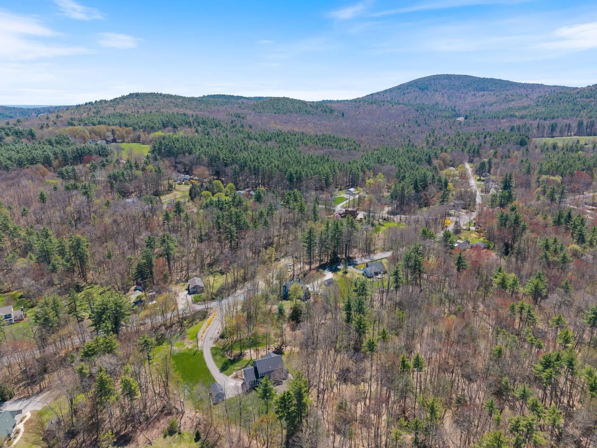 102 Mountain Road Goffstown NH 03045