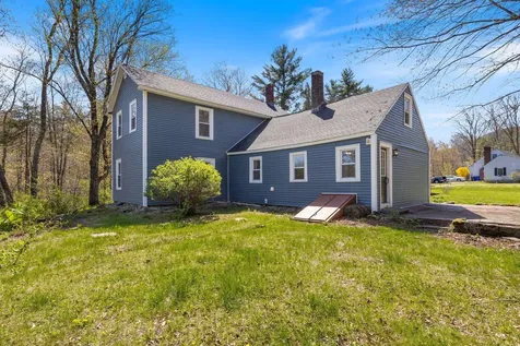 102 Mountain Road Goffstown NH 03045