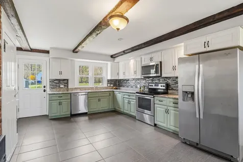 102 Mountain Road Goffstown NH 03045