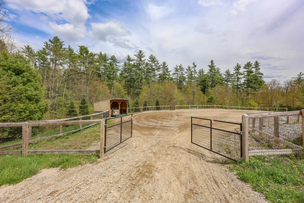 314 Tucker Mill Road New Boston NH 03070