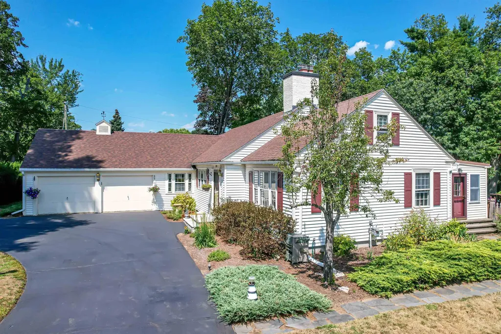 1391 Old North Main Street Laconia NH 03246