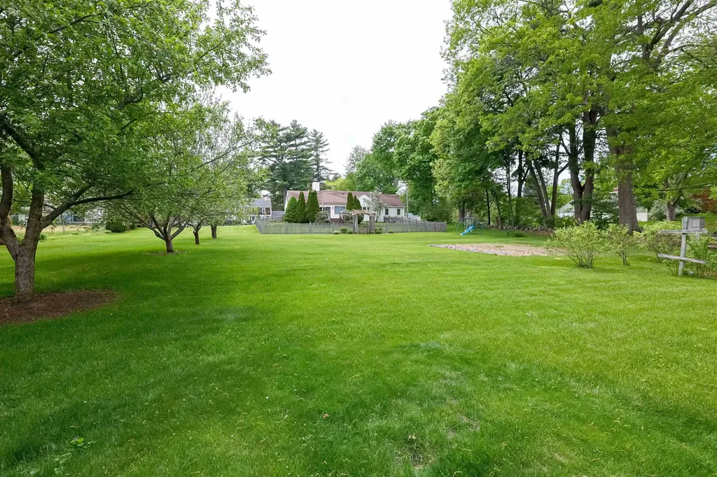 1391 Old North Main Street Laconia NH 03246