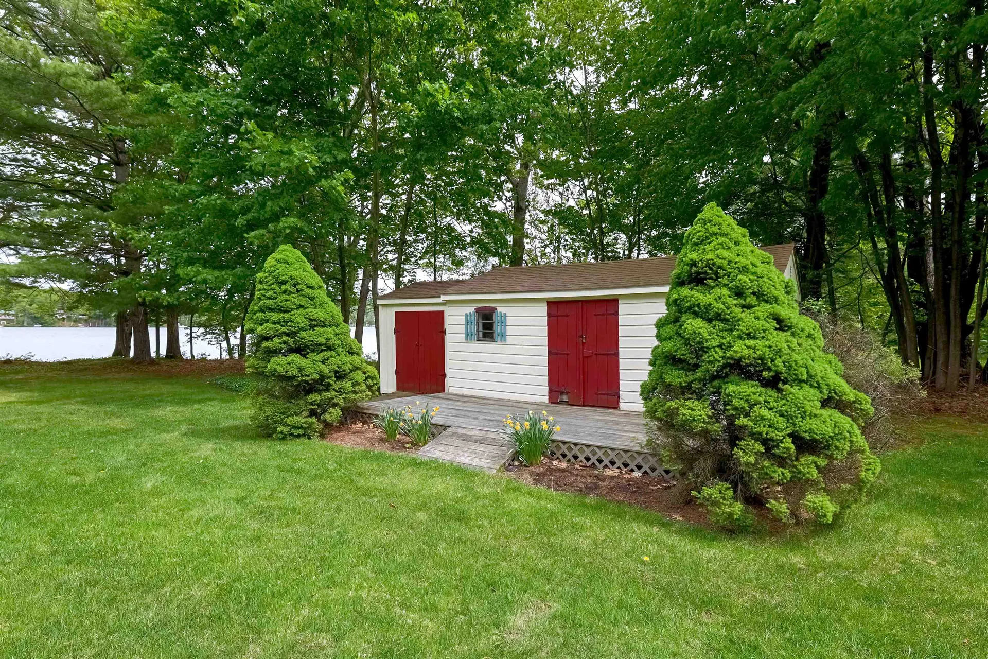 1391 Old North Main Street Laconia NH 03246