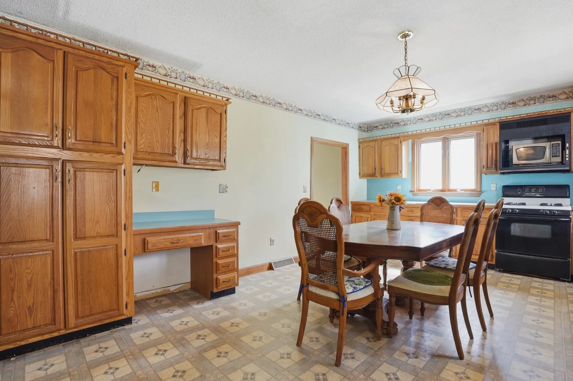 63 Kienia Road Hudson NH 03051
