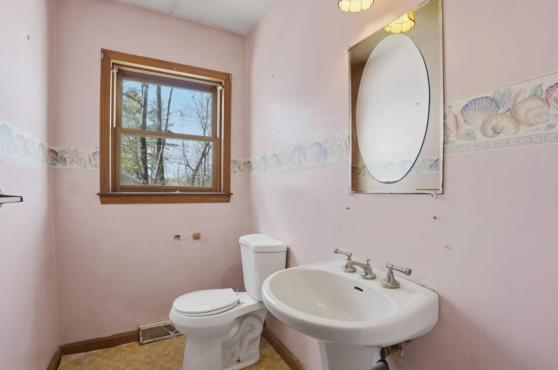 63 Kienia Road Hudson NH 03051
