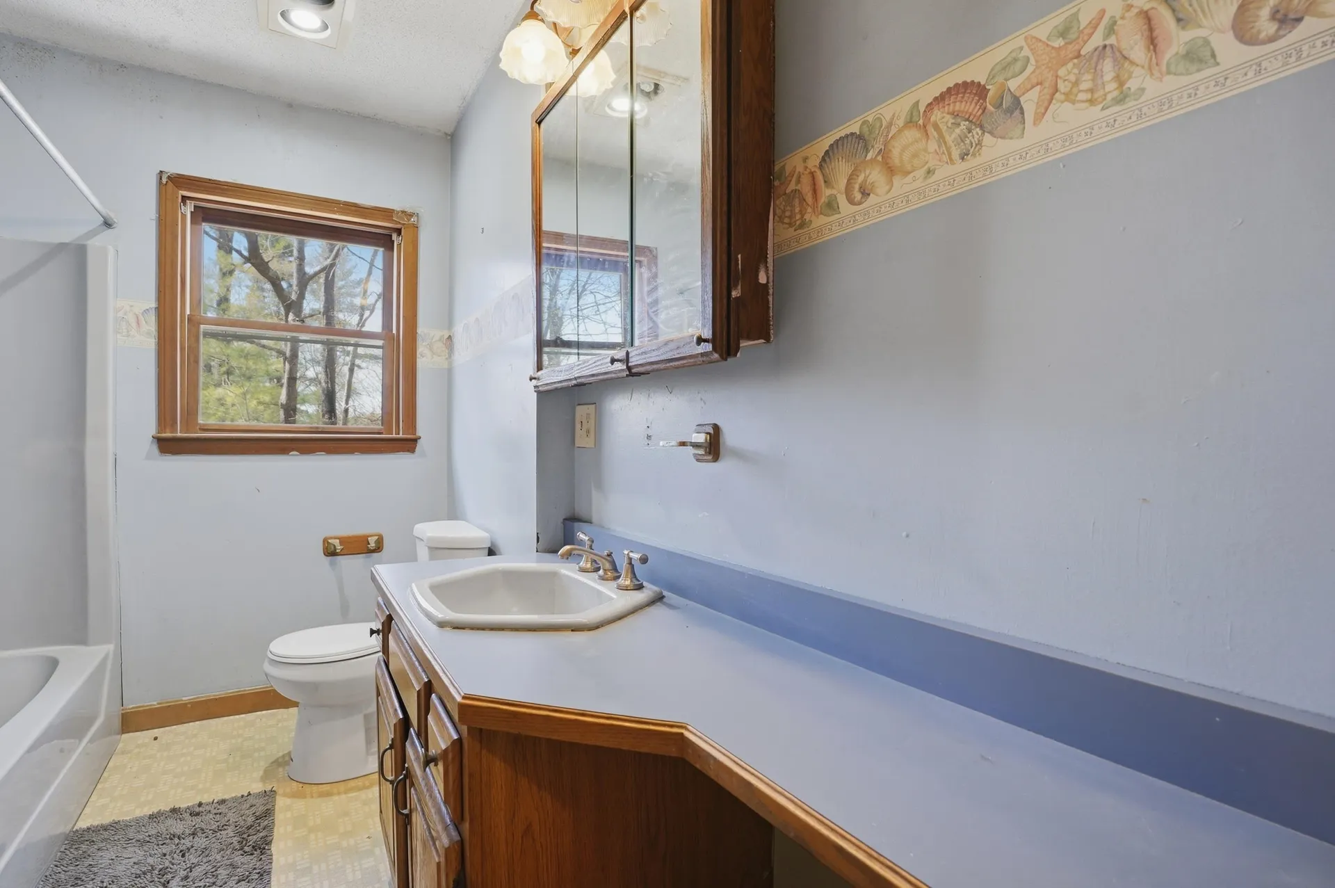 63 Kienia Road Hudson NH 03051