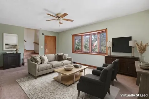 63 Kienia Road Hudson NH 03051