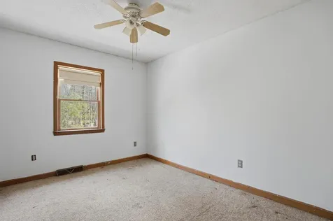 63 Kienia Road Hudson NH 03051