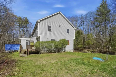 63 Kienia Road Hudson NH 03051