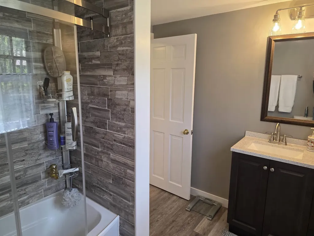 383 South Wardsboro Road Newfane VT 05345