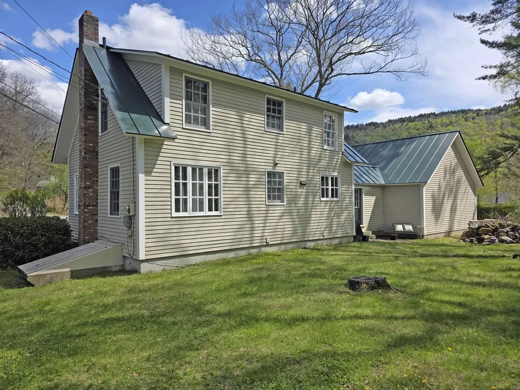 383 South Wardsboro Road Newfane VT 05345