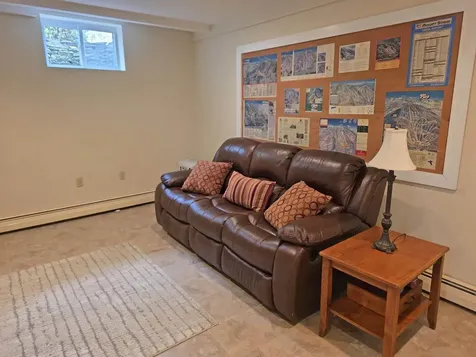 383 South Wardsboro Road Newfane VT 05345