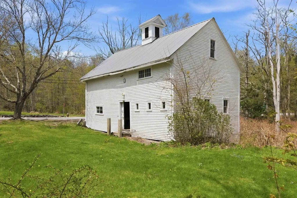 659 North Sandwich Road Sandwich NH 03259