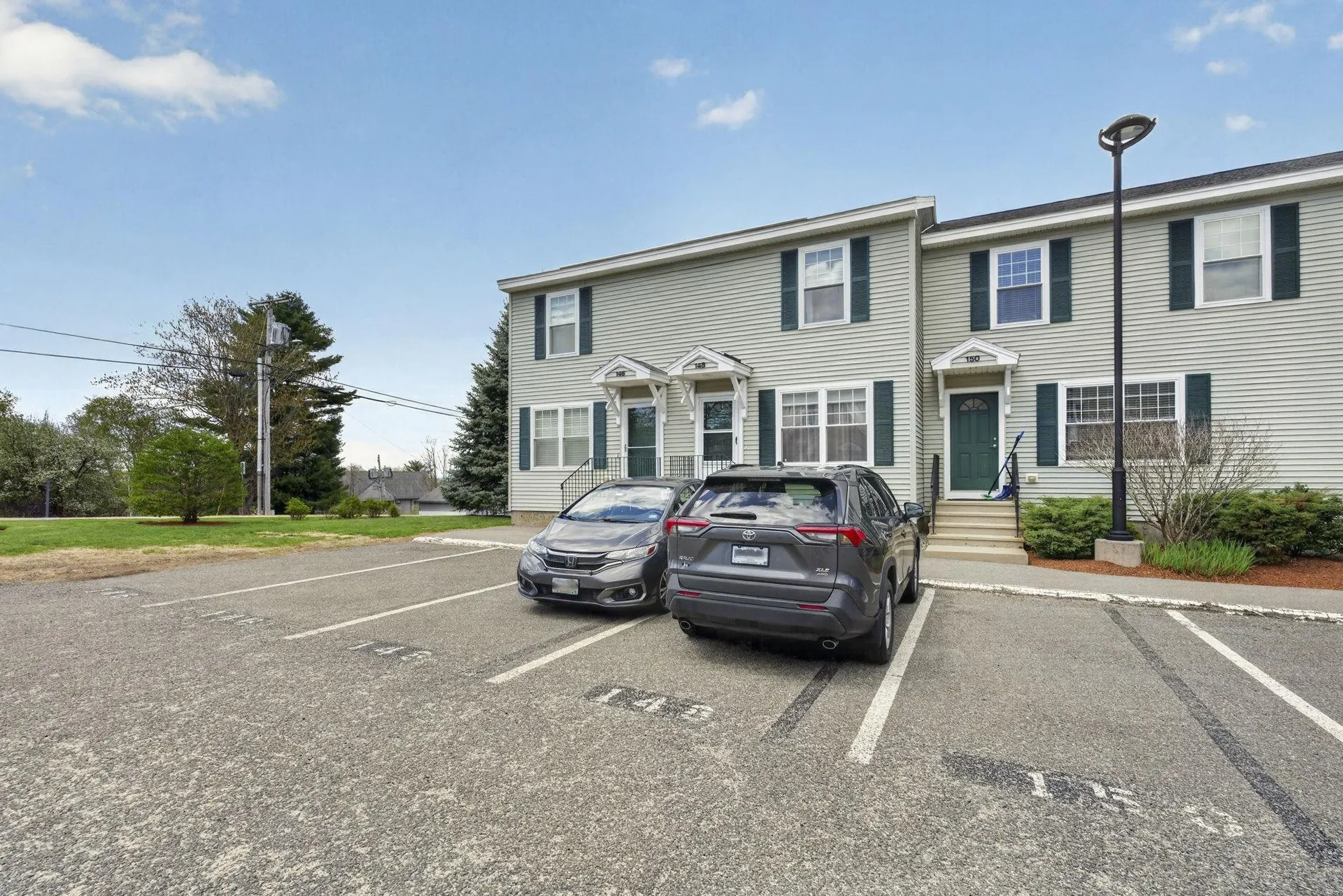148 Karatzas Avenue Manchester NH 03104