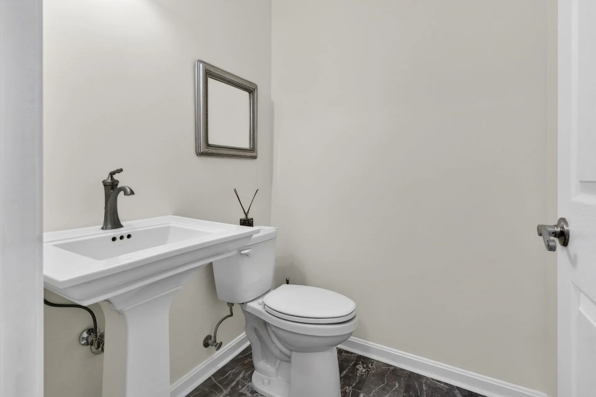 148 Karatzas Avenue Manchester NH 03104