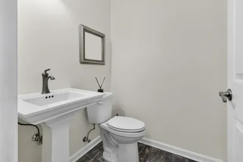 148 Karatzas Avenue Manchester NH 03104