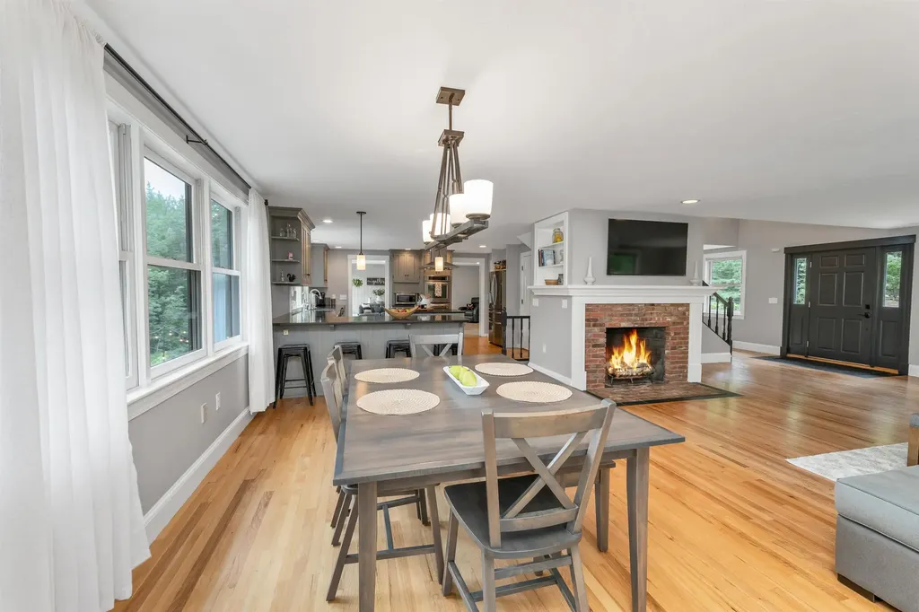 106 Tracy Way Meredith NH 03253