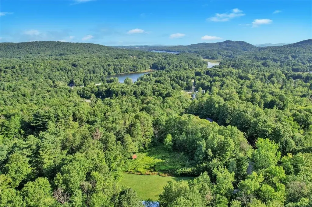 26 Fern Road Hinesburg VT 05461