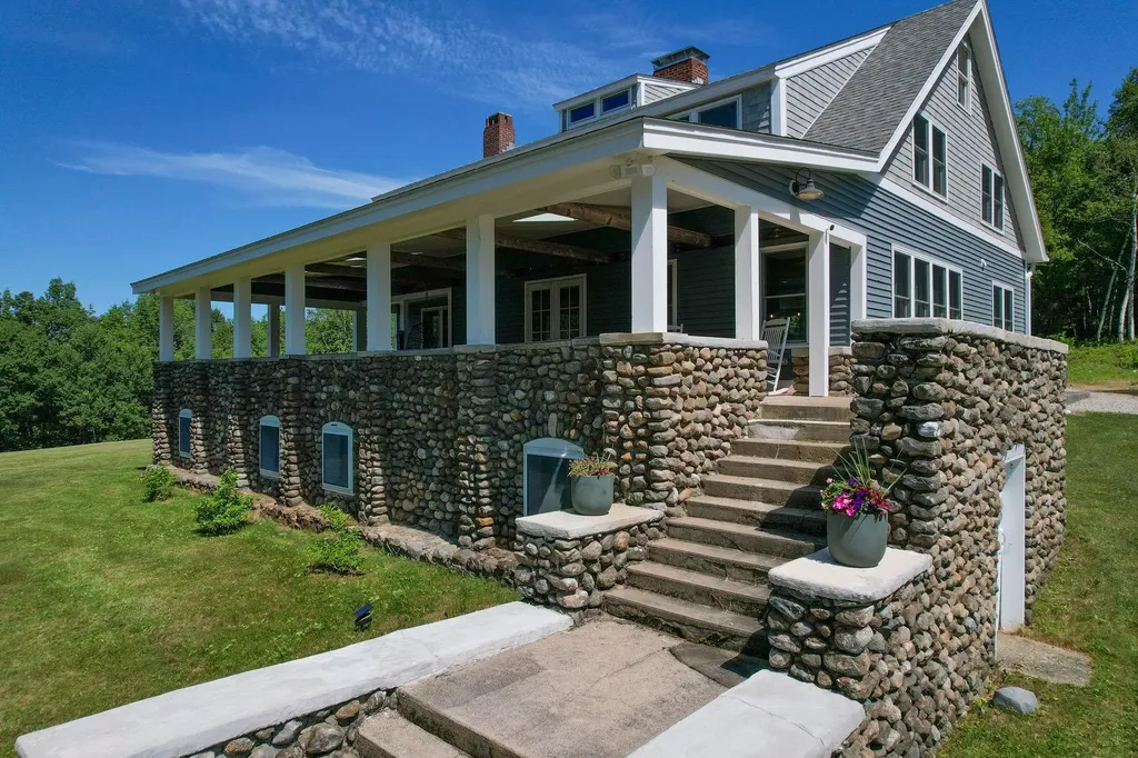 620 Poole Hill Road Bridgewater NH 03222