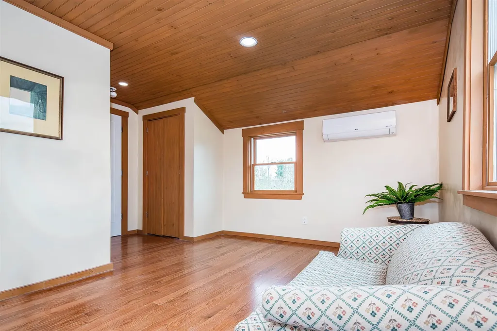 194 S Bingham Street Cornwall VT 05753