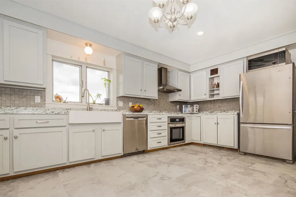 194 S Bingham Street Cornwall VT 05753