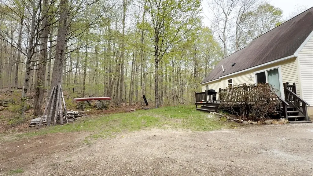 648 Tigola Trail Stoddard NH 03464