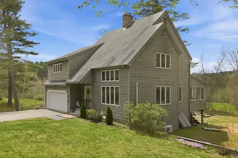 9 Wooddale Circle Newbury NH 03255