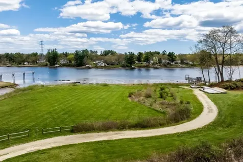 33 Isaac Lucas Circle Dover NH 03820