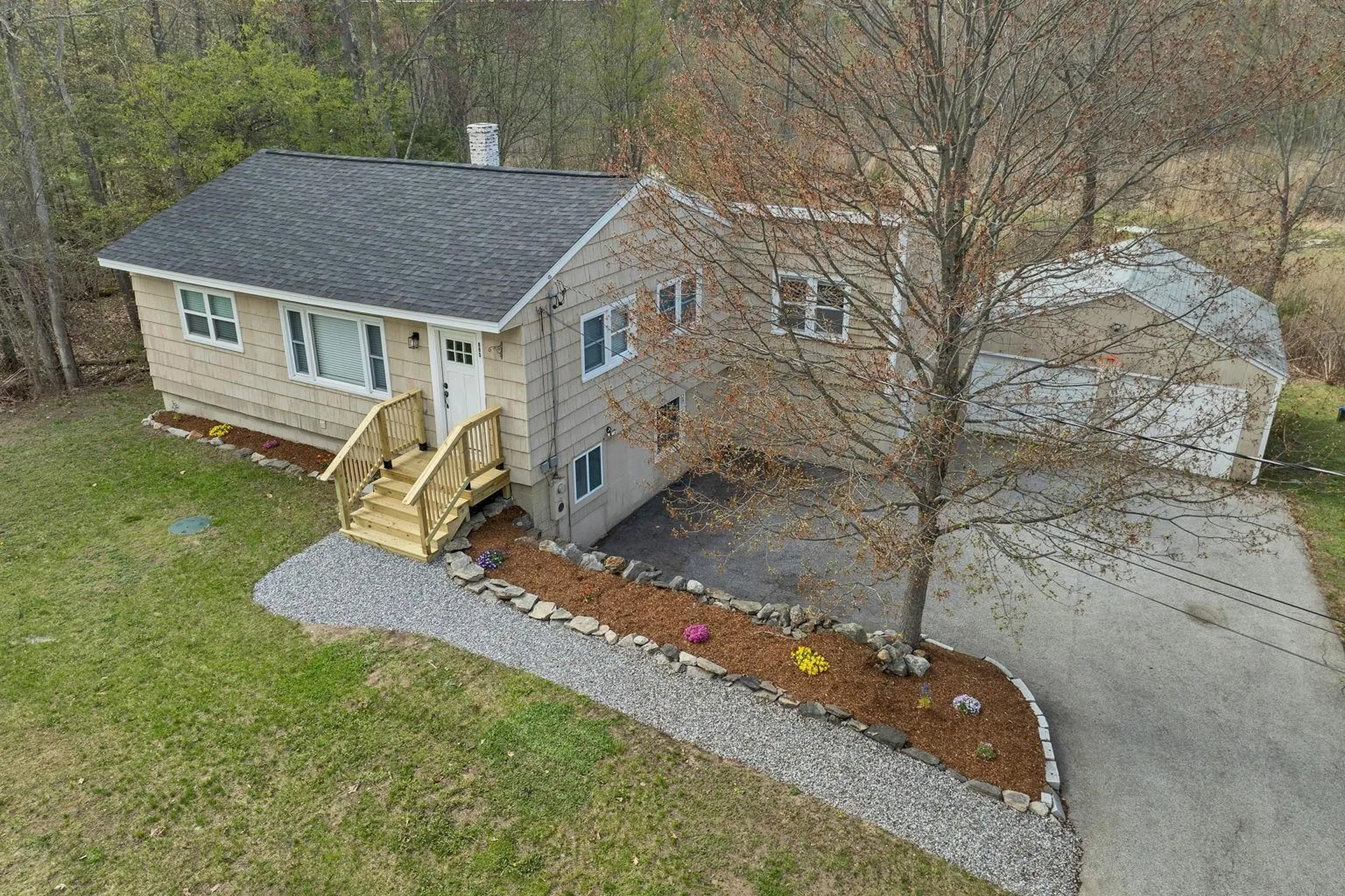 885 High Street Candia NH 03034