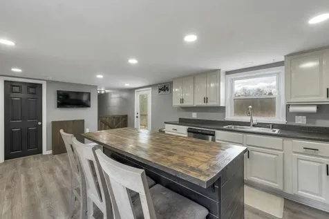 885 High Street Candia NH 03034