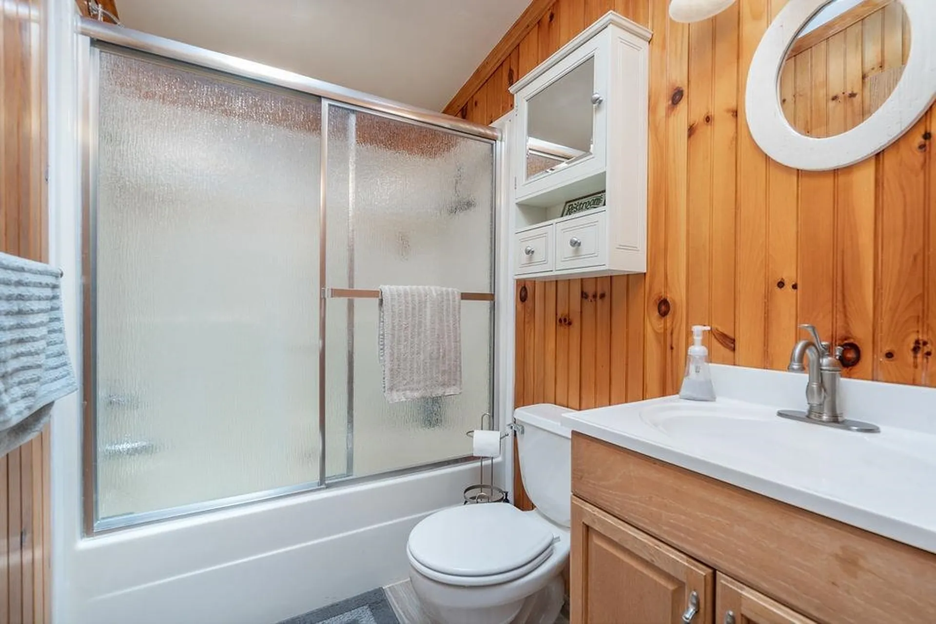 198 Spruce Drive Farmington NH 03835