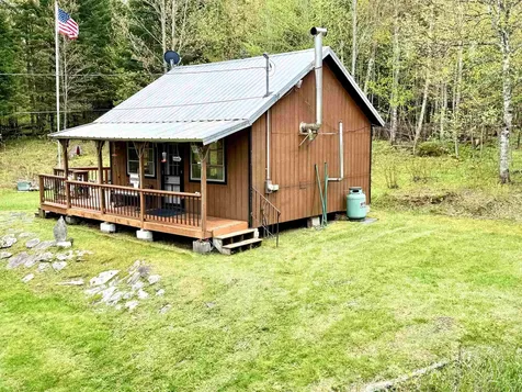 106 Philbrook Road Pittsburg NH 03592