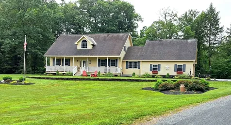75 Ryan Road Dummerston VT 05301