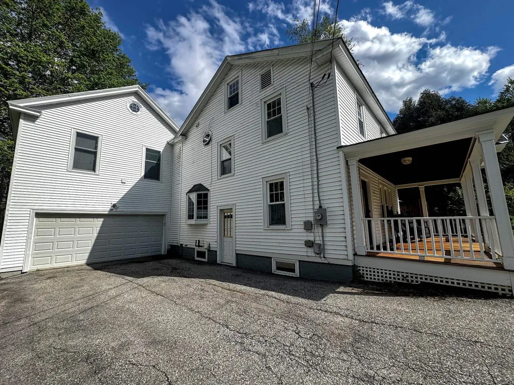 23 Pageant Street Bennington VT 05201