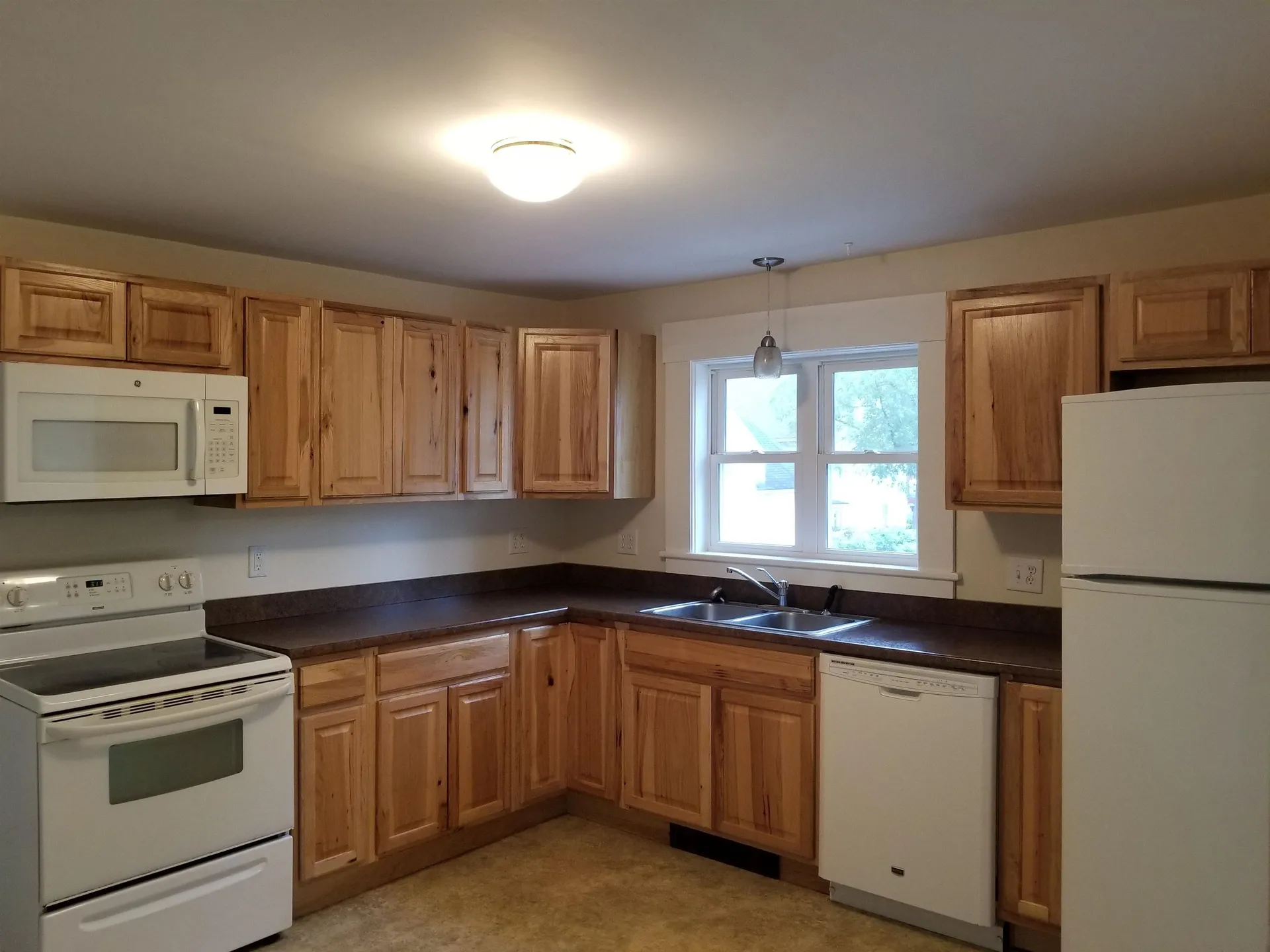 12 Orange Street Milford NH 03055