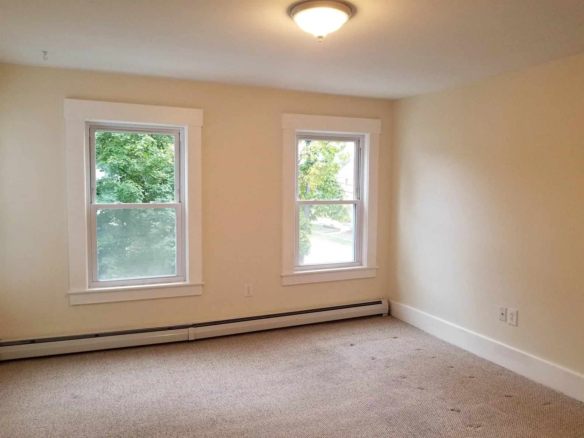 12 Orange Street Milford NH 03055
