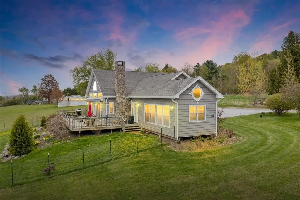 61 Sweeney Farm North Road Georgia VT 05478