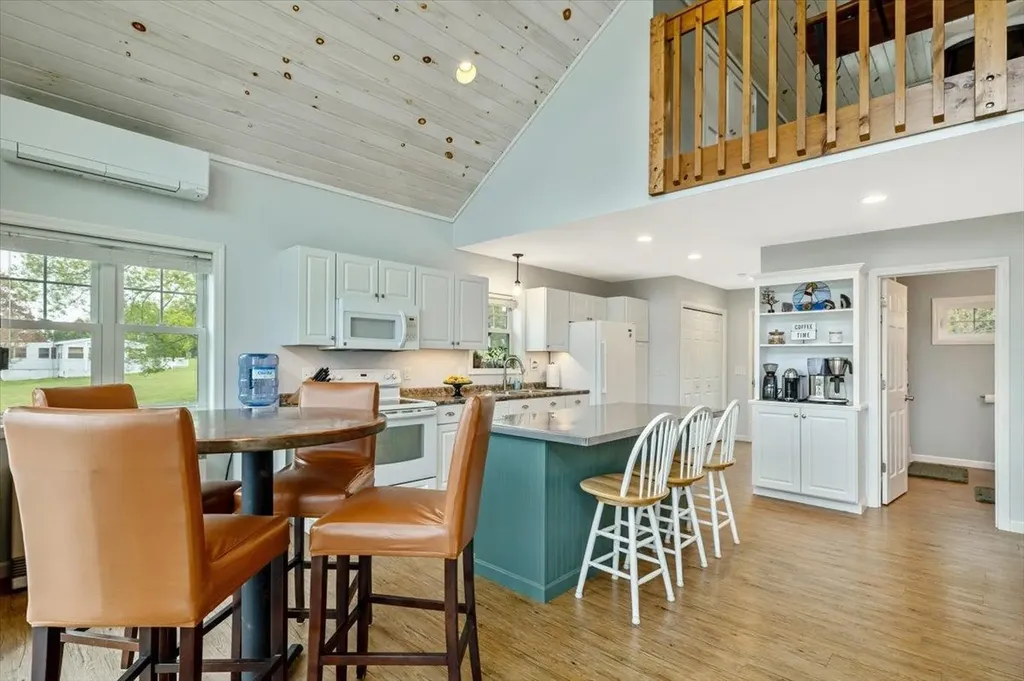 61 Sweeney Farm Road North Georgia VT 05478