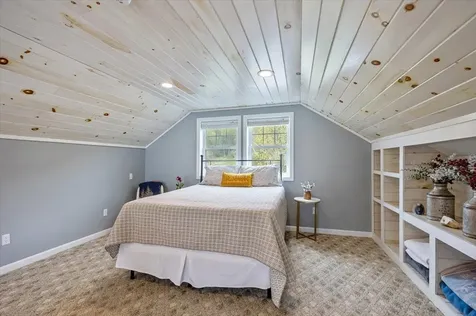 61 Sweeney Farm Road North Georgia VT 05478