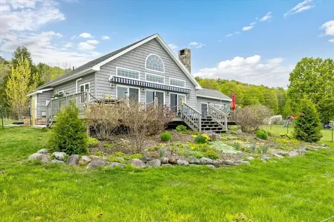 61 Sweeney Farm North Road Georgia VT 05478