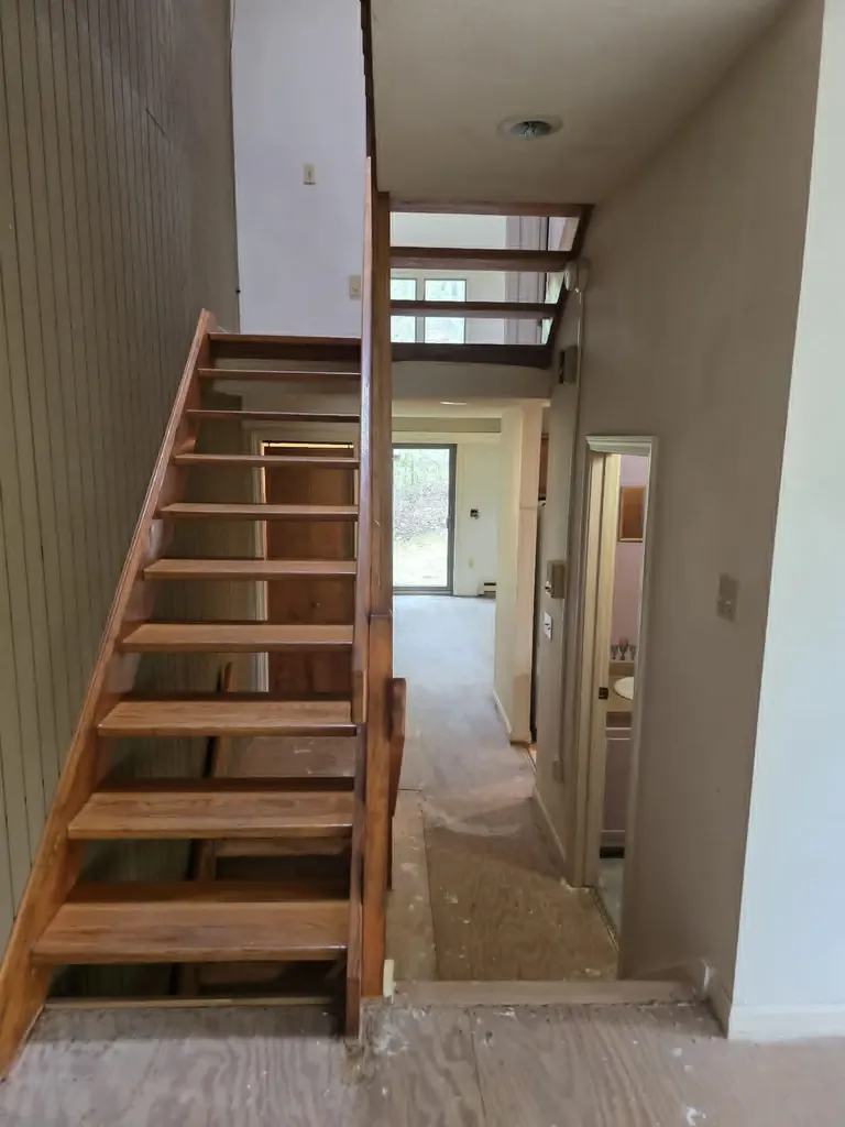 9 Evergreen Lane Brattleboro VT 05301