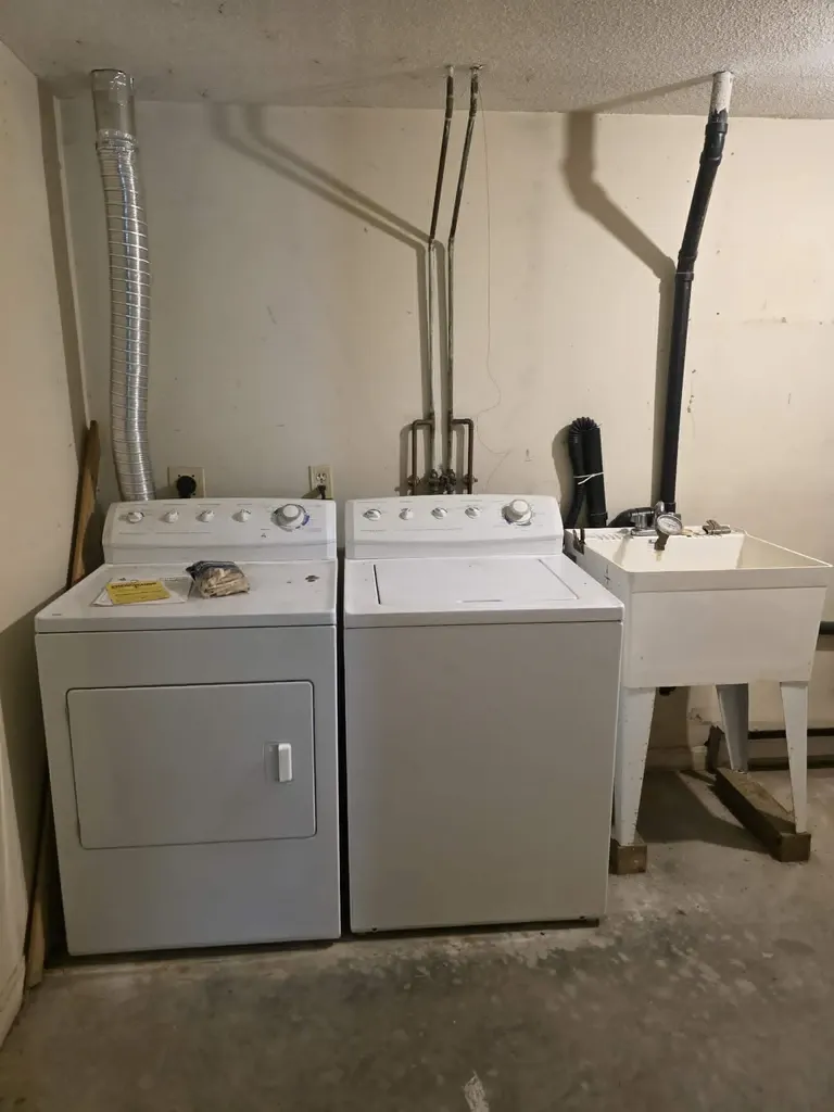 9 Evergreen Lane Brattleboro VT 05301