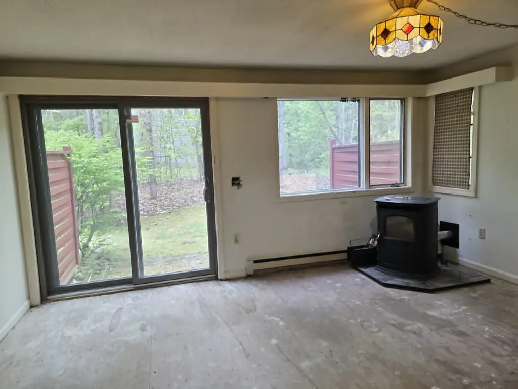 9 Evergreen Lane Brattleboro VT 05301
