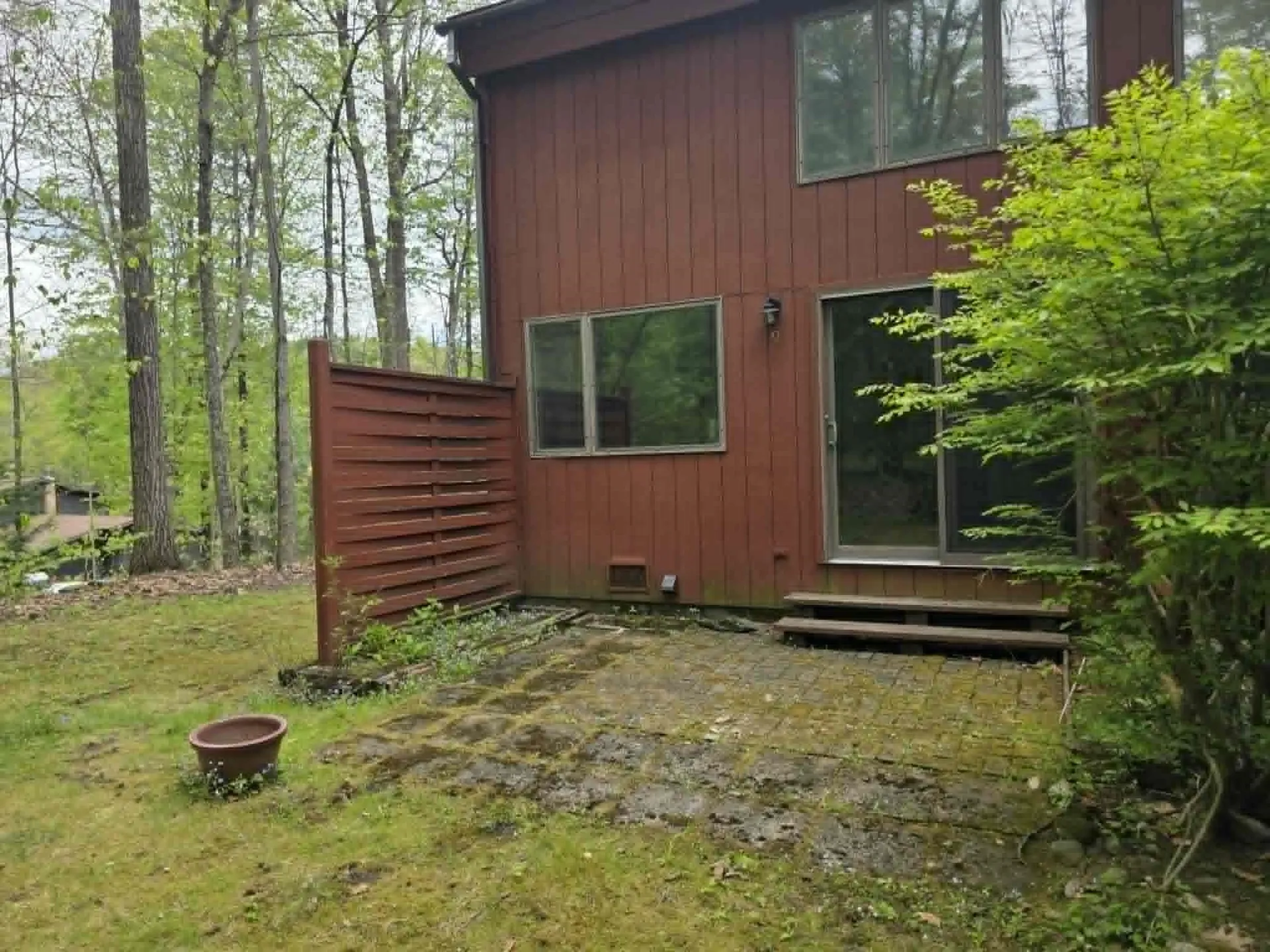 9 Evergreen Lane Brattleboro VT 05301