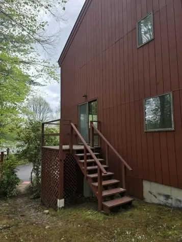 9 Evergreen Lane Brattleboro VT 05301