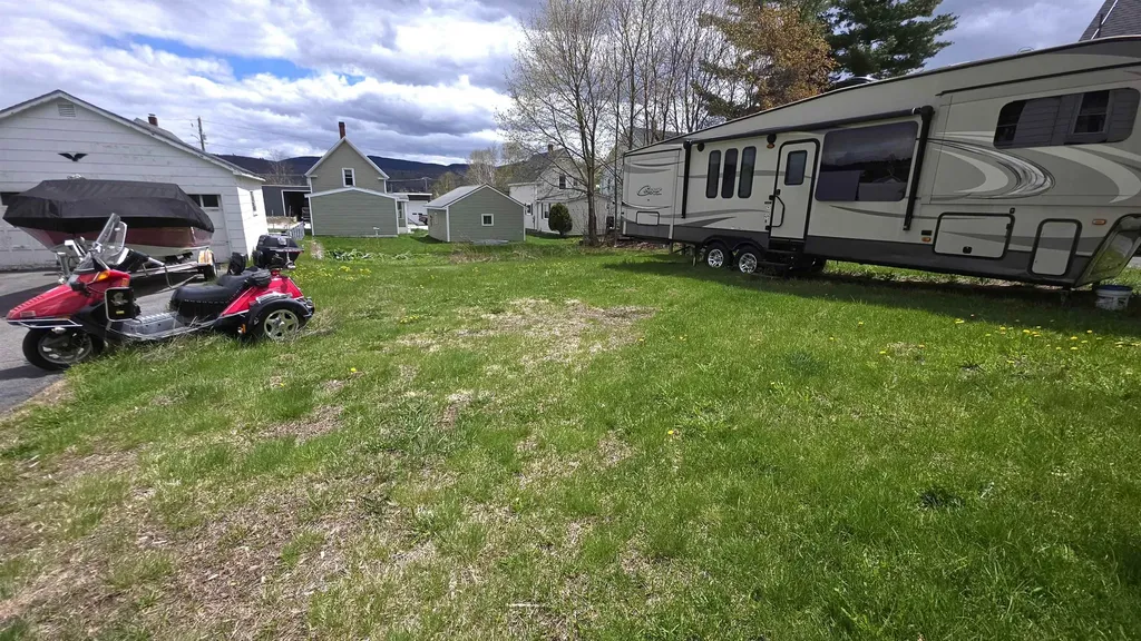 866 5th Avenue Berlin NH 03570